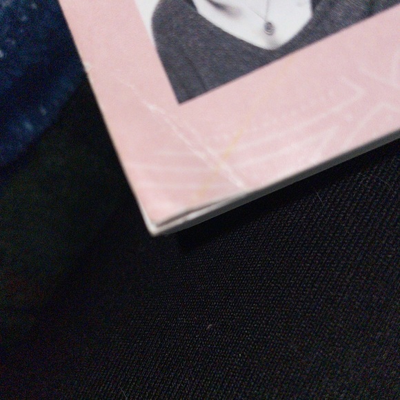 Chakra book - Picture 2 of 2